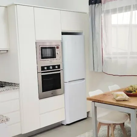 Casa Panorama Sol بيت للعطل بونتا دو سول